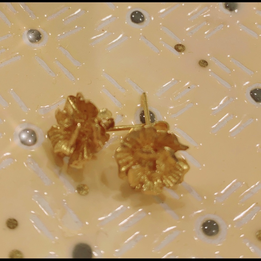 Handmade Solid 18k Yellow Gold Stud Earrings